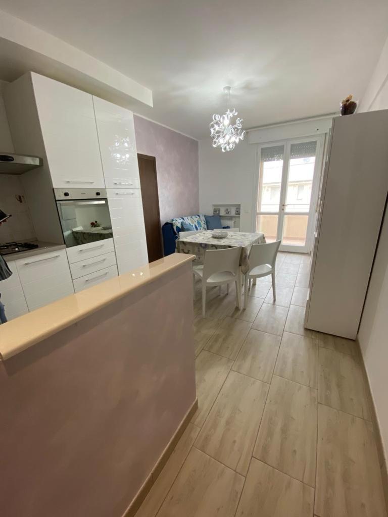 Vila Viola - Lido Adriano Exteriér fotografie
